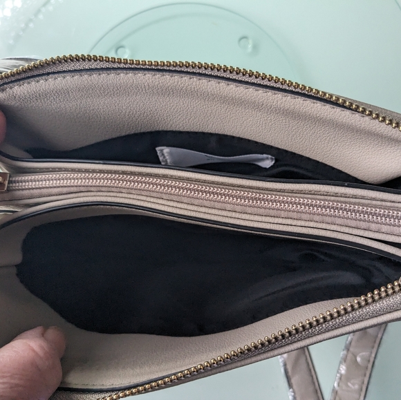 NWT Cafe au lait, Addition Elle, cross body purse - Picture 7 of 9